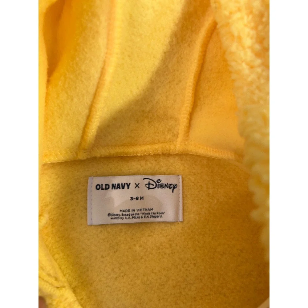 Old Navy Winnie the Pooh Bunting 3-6M Yellow Sherpa Fleece Hooded Disney Baby